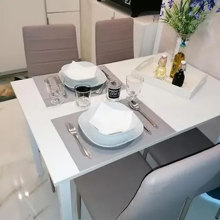 Aeroporto Iris Appartement *